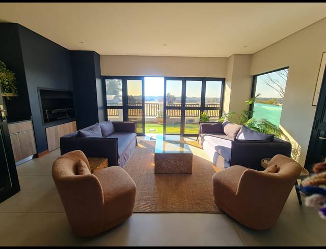 4 BEDROOM HOUSE FOR SALE IN HERON BANKS GOLF ESTATE
